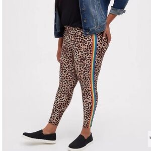 Torrid rainbow stripe leopard animal print legging plus size 2X new with tags
